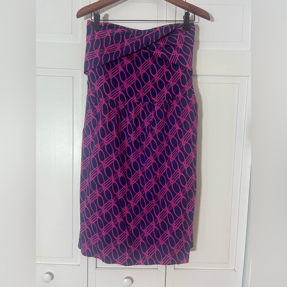 Diane Von Furstenberg Dresses & Skirts - Women’s Vintage Diane Von Furstenberg Blue/pink Sleeveless Dress